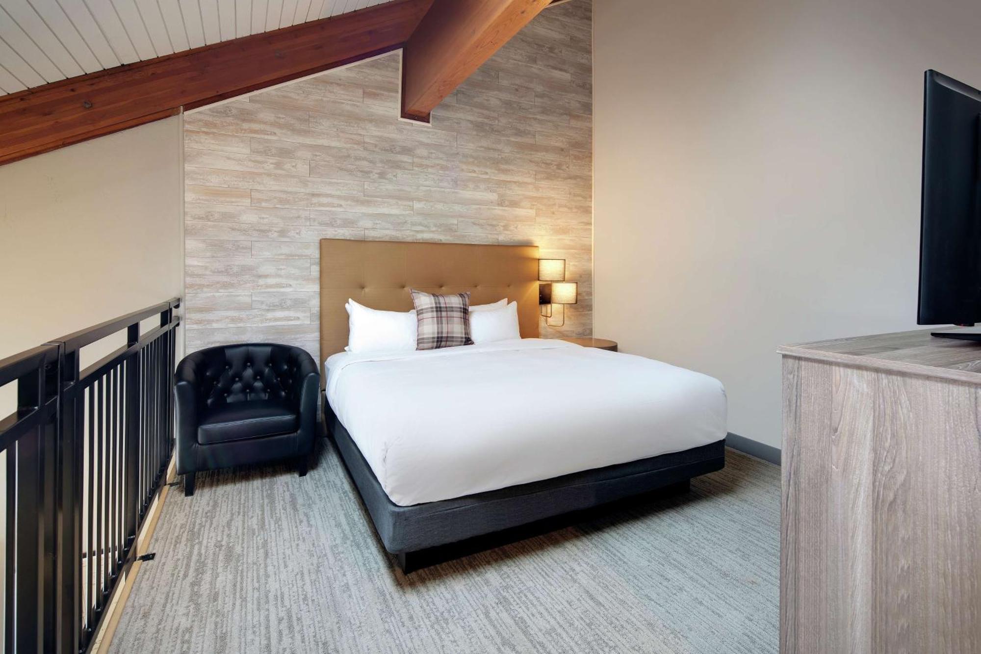 Highline Vail - A Doubletree By Hilton Hotel Exterior photo